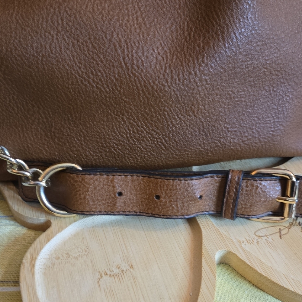Steve Madden Tan Leatherette Chain-Accent Shoulder Bag - Picture 3 of 11